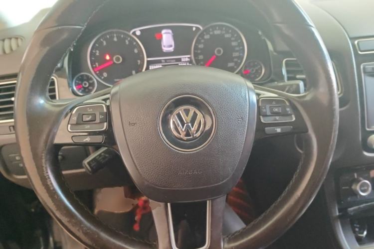 Used Volkswagen Touareg 2017 3.0 TSI Touareg Model Steering Wheel