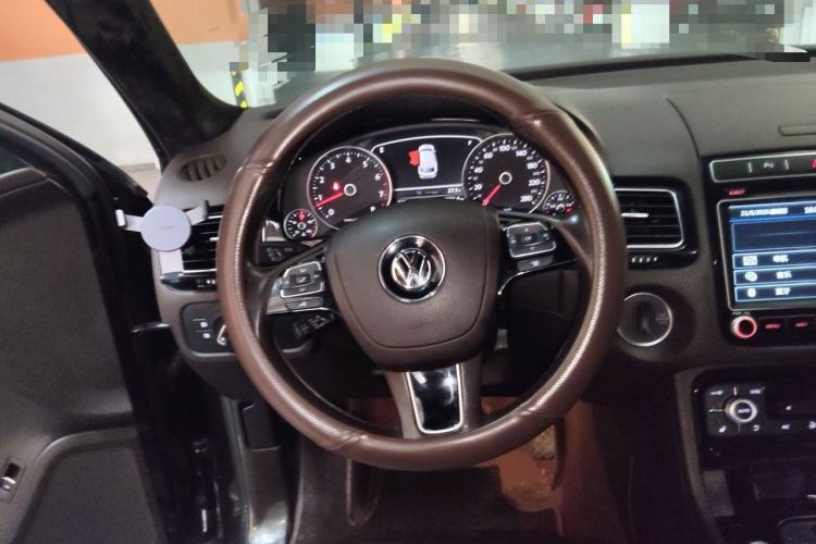 Used Volkswagen Touareg 2017 3.0 TSI Touareg Model Steering Wheel