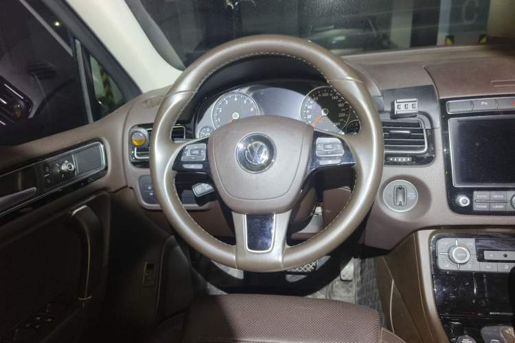 Used Volkswagen Touareg 2017 3.0 TSI Touareg Edition Steering Wheel