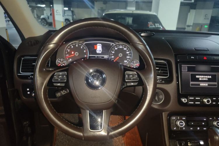 Used Volkswagen Touareg 2017 3.0 TSI Touareg Edition Steering Wheel