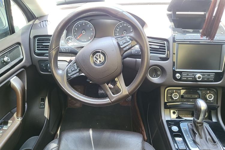 Used Volkswagen Touareg 2017 3.0 TSI Touareg Edition Steering Wheel