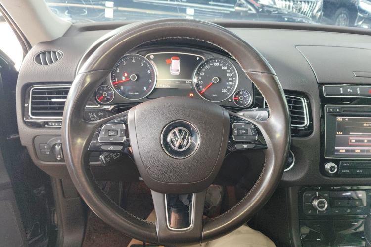 Used Volkswagen Touareg 2017 3.0 TSI Touareg Model Steering Wheel