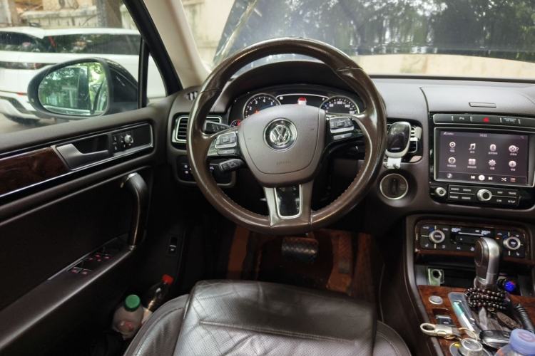 Used Volkswagen Touareg 2017 3.0 TSI Touareg Model Steering Wheel