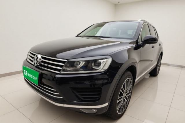 Używany Volkswagen Touareg 2017 3.0 TSI Touareg Model