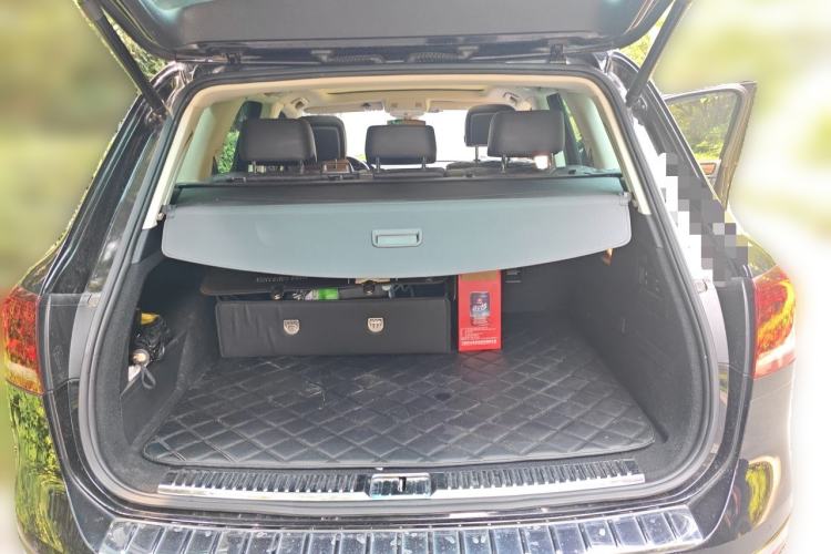 Used Volkswagen Touareg 2017 3.0 TSI Executive Edition Trunk