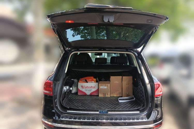 Used Volkswagen Touareg 2017 3.0 TSI Touareg Edition Trunk