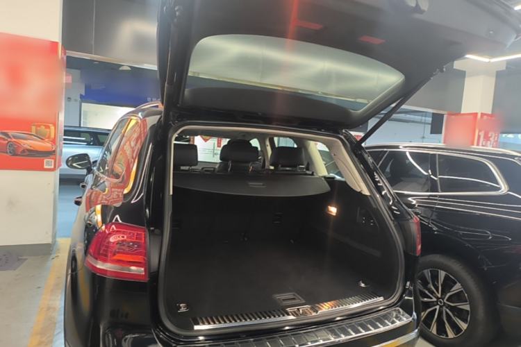 Used Volkswagen Touareg 2017 3.0 TSI Touareg Edition Trunk