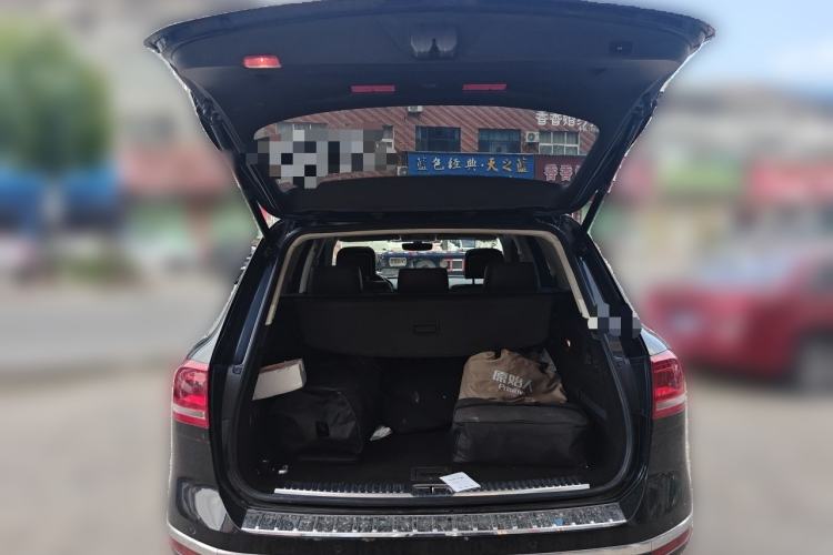 Used Volkswagen Touareg 2017 3.0 TSI Touareg Edition Trunk