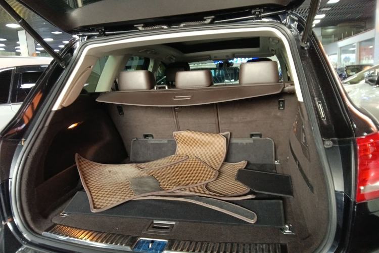 Used Volkswagen Touareg 2017 3.0 TSI Touareg Model Trunk