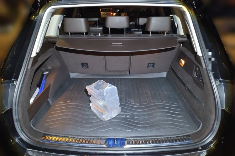Used Volkswagen Touareg 2017 3.0 TSI Touareg Edition Trunk