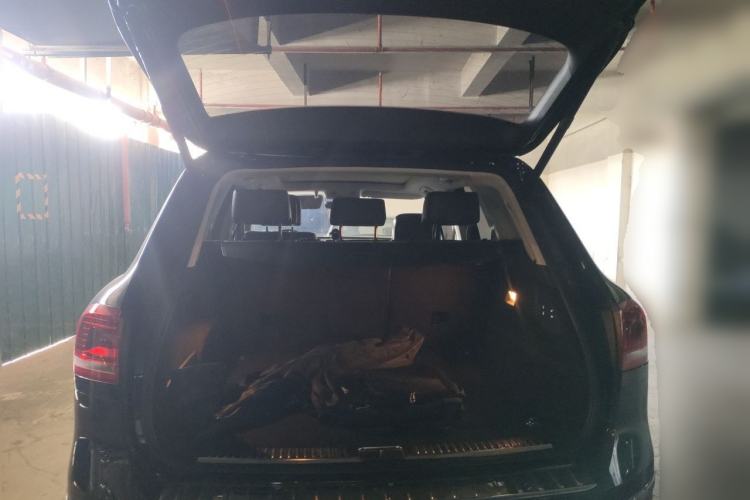 Used Volkswagen Touareg 2017 3.0 TSI Touareg Edition Trunk