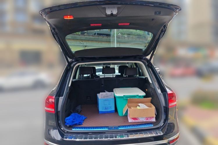 Used Volkswagen Touareg  Trunk