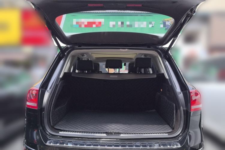 Used Volkswagen Touareg 2017 3.0 TSI Touareg Edition Trunk