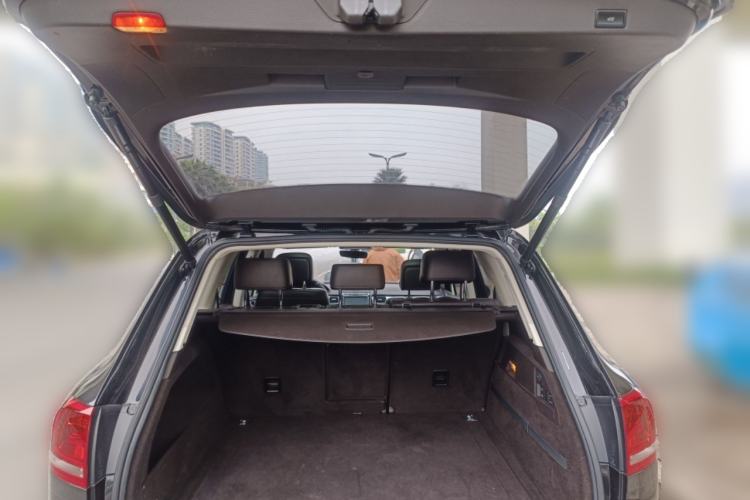 Used Volkswagen Touareg 2017 3.0 TSI Touareg Edition Trunk