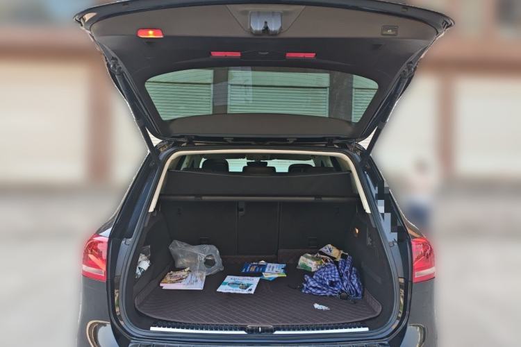 Used Volkswagen Touareg 2017 3.0 TSI Touareg Edition Trunk