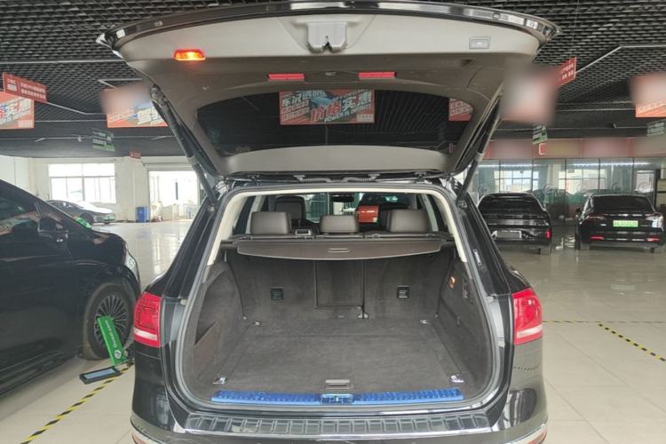 Used Volkswagen Touareg 2017 3.0 TSI Touareg Edition Trunk