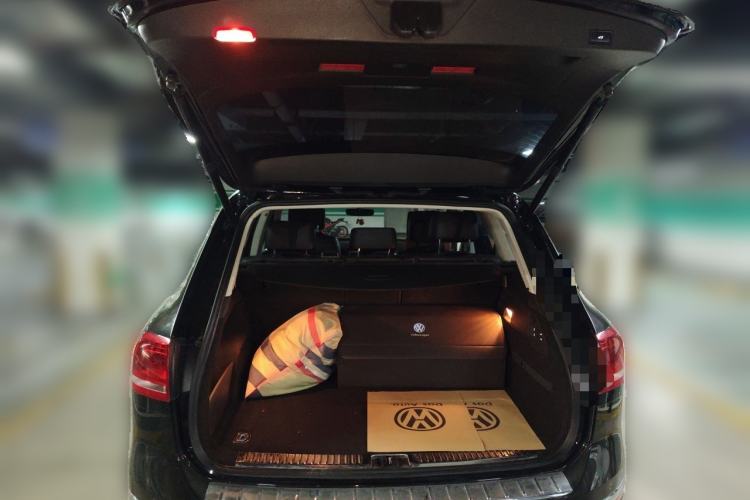 Used Volkswagen Touareg 2017 3.0 TSI Touareg Edition Trunk