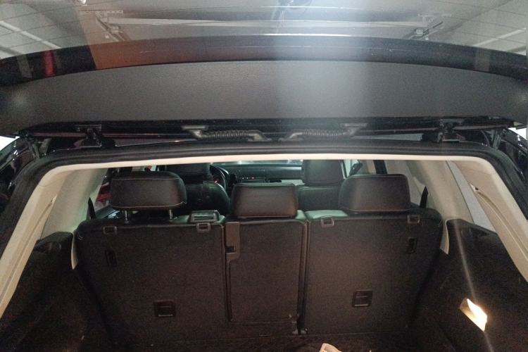 Used Volkswagen Touareg  Trunk