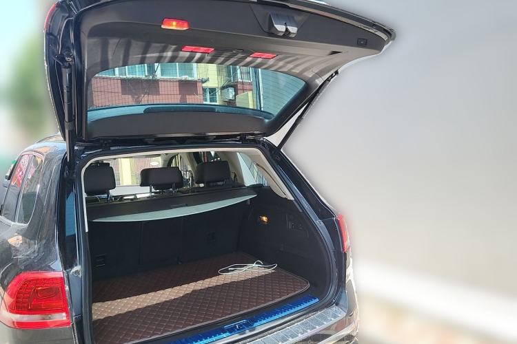 Used Volkswagen Touareg 2017 3.0 TSI Touareg Edition Trunk