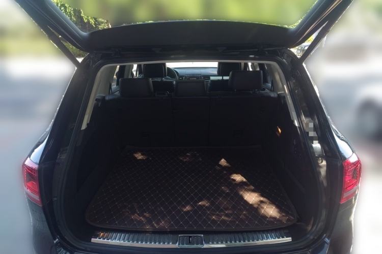 Used Volkswagen Touareg 2017 3.0 TSI Touareg Edition Trunk