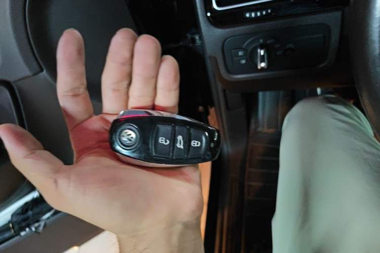 Used Volkswagen Touareg 2017 3.0 TSI Touareg Model Vehicle Key