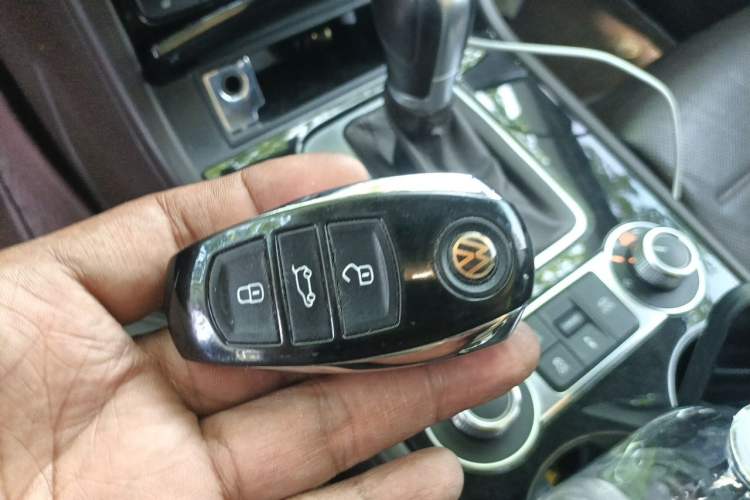 Used Volkswagen Touareg 2017 3.0 TSI Touareg Edition Vehicle Key