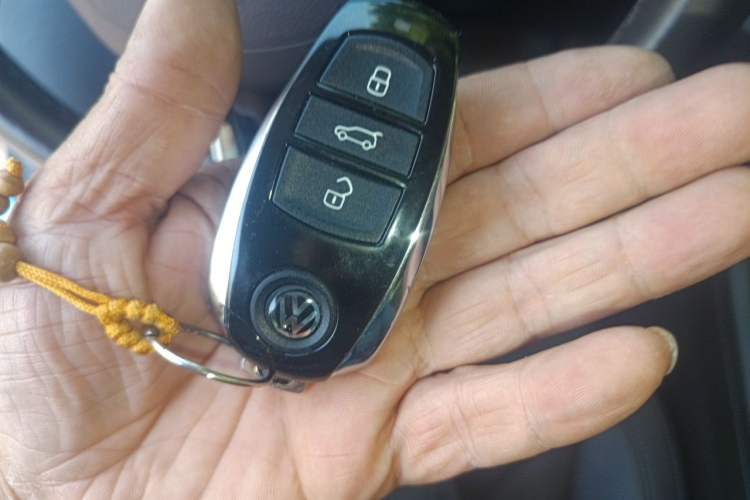 Used Volkswagen Touareg 2017 3.0 TSI Touareg Edition Vehicle Key