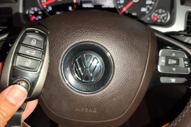 Used Volkswagen Touareg 2017 3.0 TSI Touareg Edition Vehicle Key