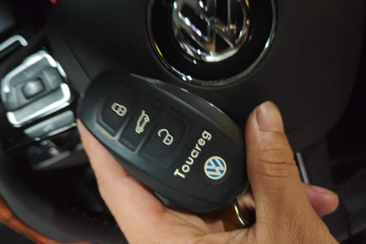 Used Volkswagen Touareg 2017 3.0 TSI Touareg Model Vehicle Key