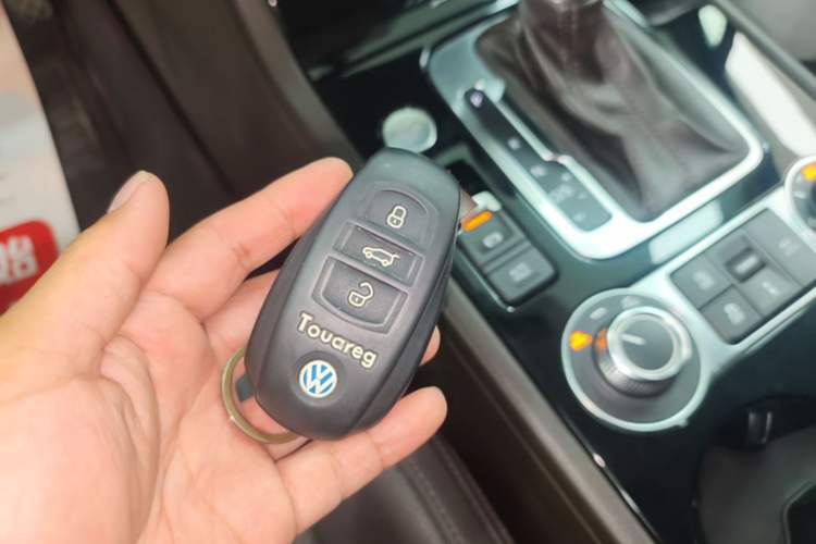 Used Volkswagen Touareg 2017 3.0 TSI Touareg Model Vehicle Key