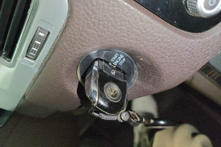 Used Volkswagen Touareg 2017 3.0 TSI Yuyue Model Vehicle Key