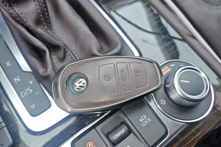 Used Volkswagen Touareg  Vehicle Key