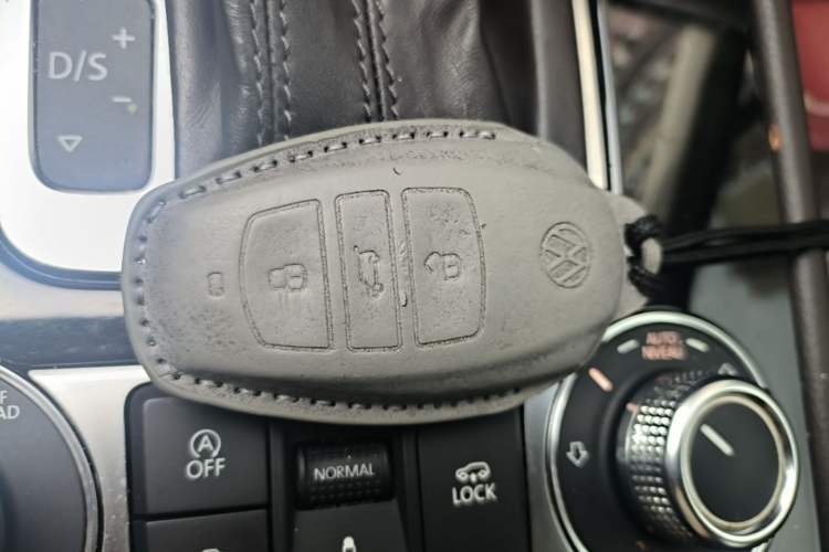 Used Volkswagen Touareg 2017 3.0 TSI Touareg Edition Vehicle Key