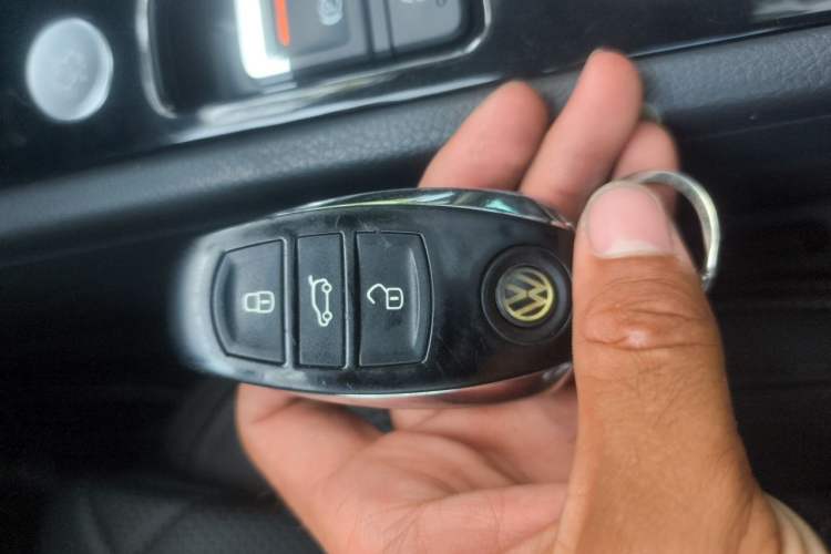 Used Volkswagen Touareg 2017 3.0 TSI R-Line Peak Edition Vehicle Key