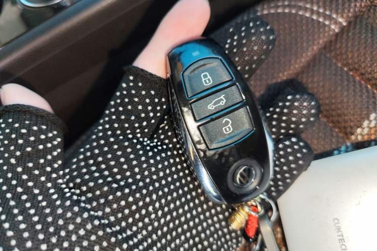 Used Volkswagen Touareg 2017 3.0 TSI Touareg Edition Vehicle Key