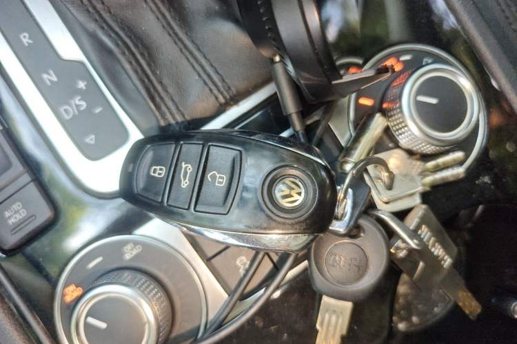 Used Volkswagen Touareg 2017 3.0 TSI Touareg Model Vehicle Key