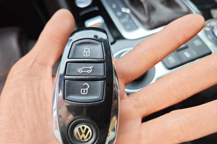 Used Volkswagen Touareg 2017 3.0 TSI Touareg Edition Vehicle Key