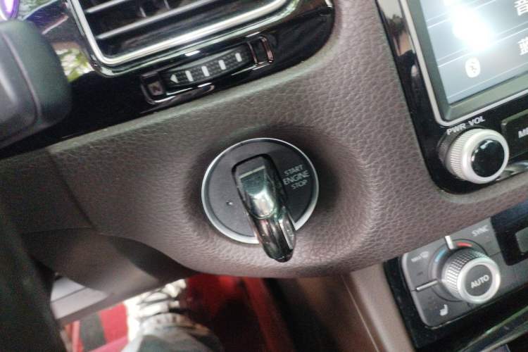 Used Volkswagen Touareg 2017 3.0 TSI Touareg Model Vehicle Key