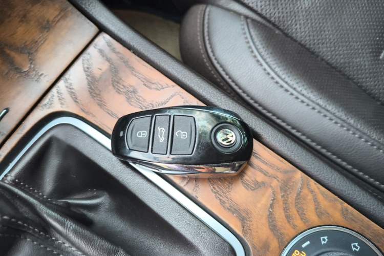 Used Volkswagen Touareg 2017 3.0 TSI Touareg Model Vehicle Key