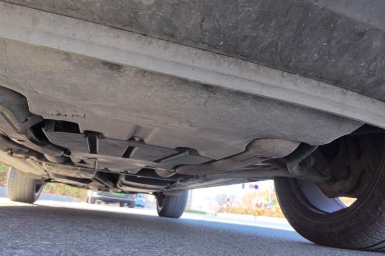 Used Volkswagen Touareg 2017 3.0 TSI Yuyue Model Chassis Front