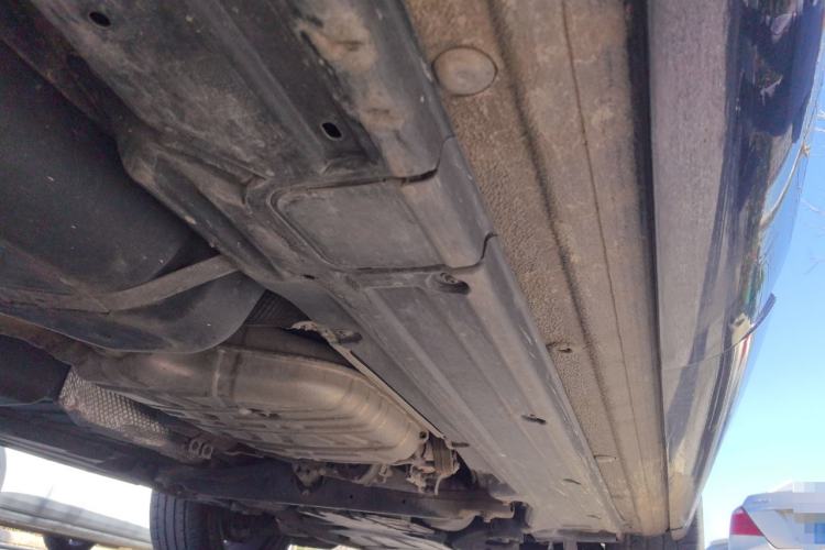 Used Volkswagen Touareg 2017 3.0 TSI Yuyue Model Chassis Rear Right