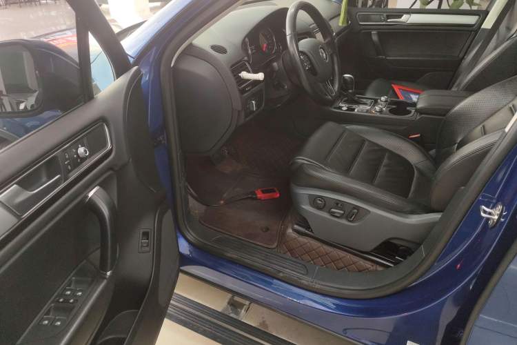 Used Volkswagen Touareg 2017 3.0 TSI Touareg Edition Driver Seat