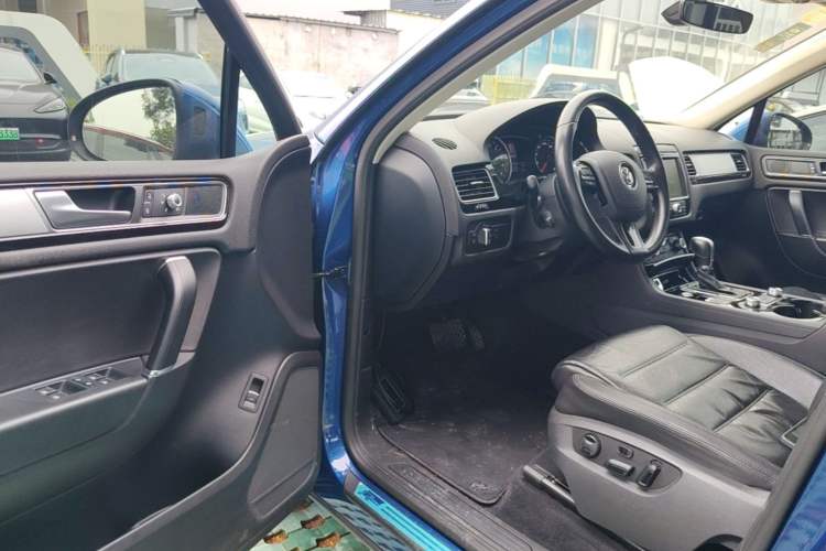 Used Volkswagen Touareg 2017 3.0 TSI Touareg Edition Driver Seat