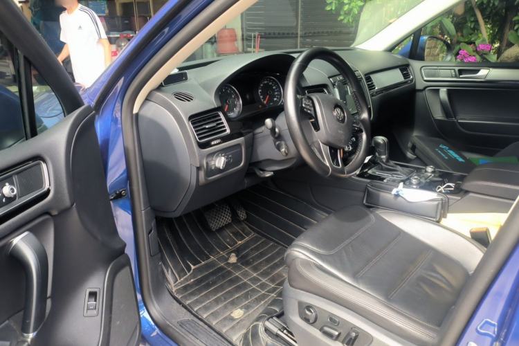Used Volkswagen Touareg 2017 3.0 TSI Expedition Edition Driver Seat