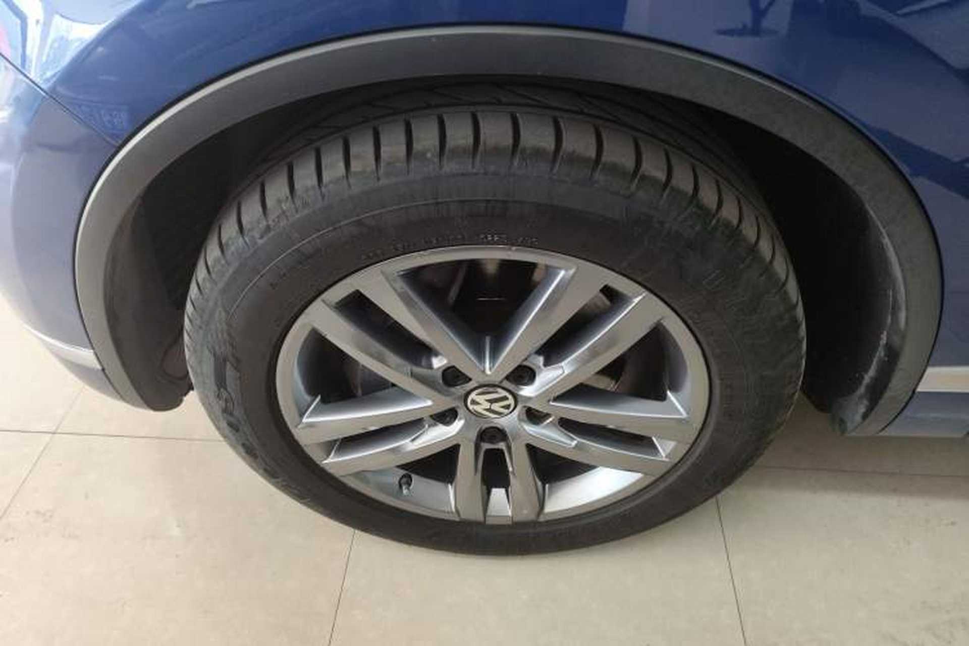 Used Volkswagen Touareg 2017 3.0 TSI Touareg Edition Exterior 4