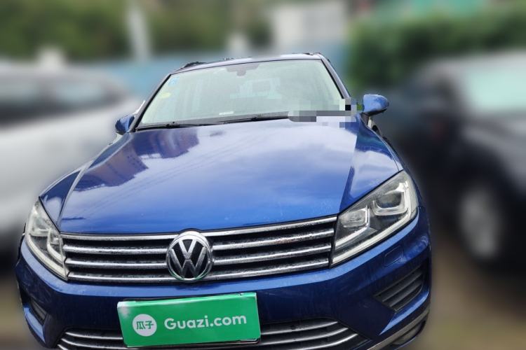 Used Volkswagen Touareg  Front
