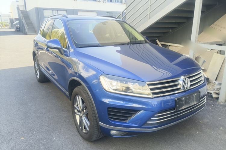 Used Volkswagen Touareg 2017 3.0 TSI Touareg Edition Front Right 45 Deg