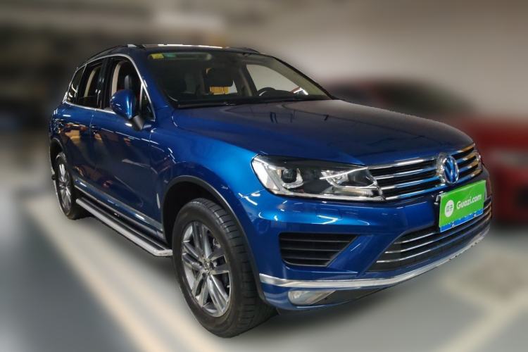 Used Volkswagen Touareg 2017 3.0 TSI Touareg Edition Front Right 45 Deg