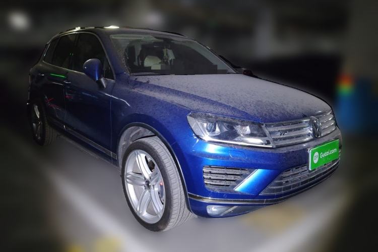 Used Volkswagen Touareg 2017 3.0 TSI Touareg Model Front Right 45 Deg