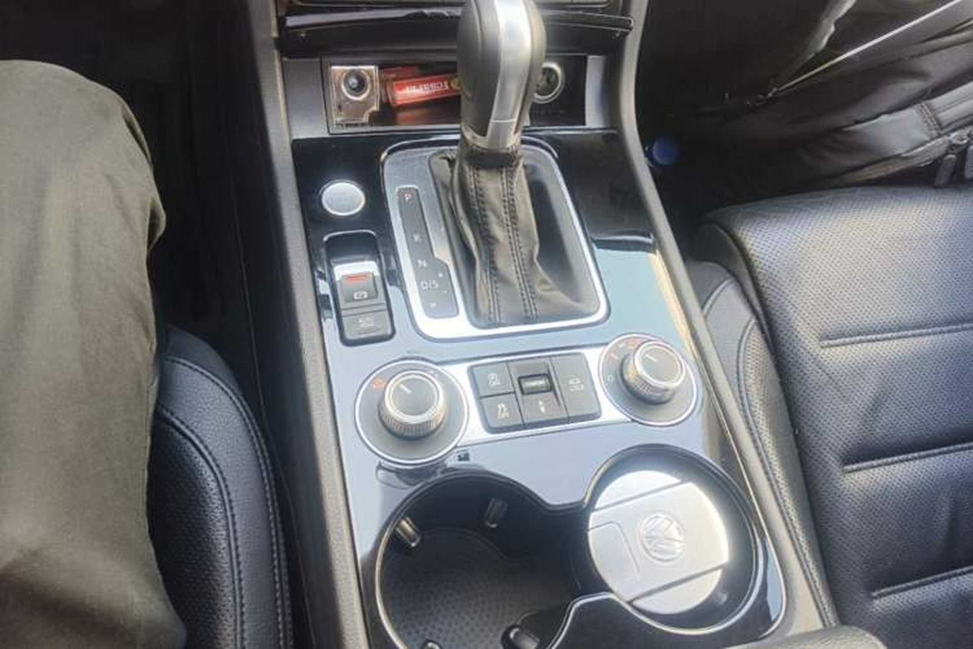 Used Volkswagen Touareg 2017 3.0 TSI Touareg Edition Gear Lever